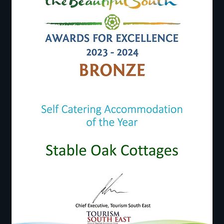 Oak Cottage With Private Log Fired Hot Tub Maidstone Bagian luar foto