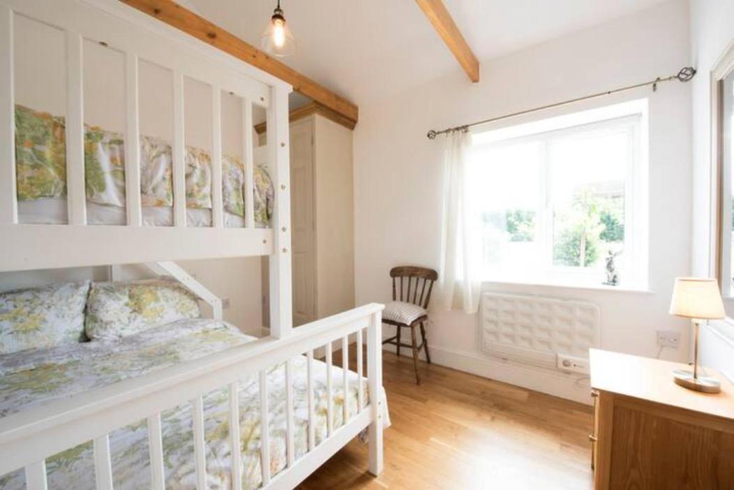 Oak Cottage With Private Log Fired Hot Tub Maidstone Bagian luar foto